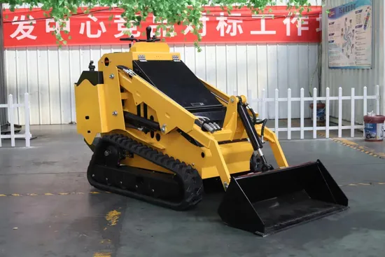Customized Wheel or Crawler Tracked Compact Skid Steer Loader with Attachment 